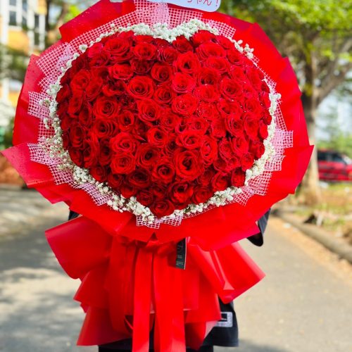 Bó Hoa Hồng Đỏ Trái Tim M111