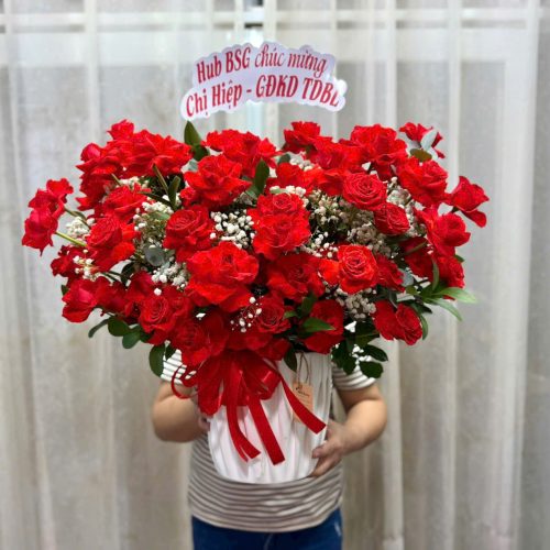 Giỏ Hoa Hồng Đỏ Nhuận S133
